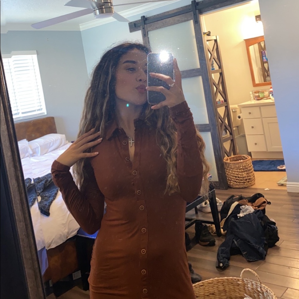 Meet your Posher, Fatima